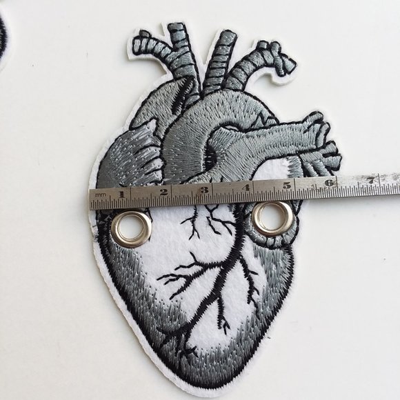 Gothic shoe charm heart roller skates shoelace lock patch charm - Picture 6 of 9